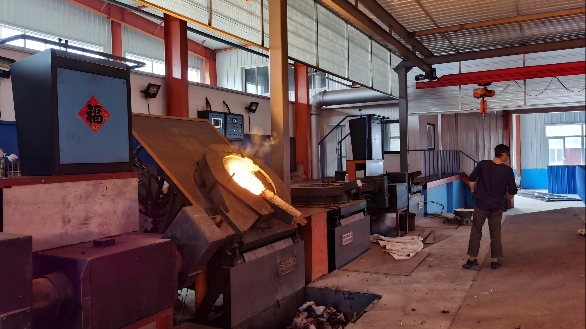 Molten metal pouring at Leesh Holdings investment casting foundry