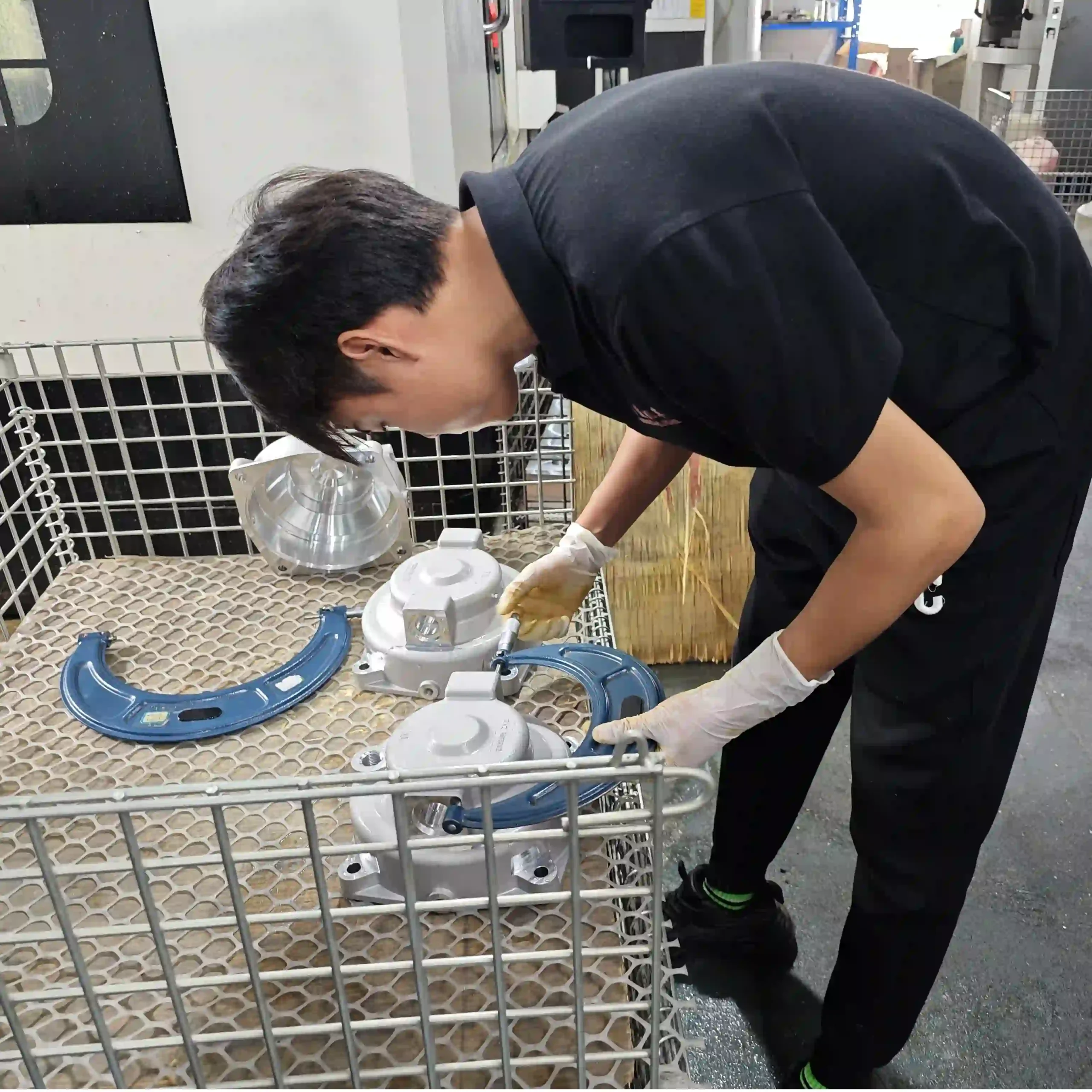 Quality Control Inspection for GJS-500-7 Casting at Leesh Holdings