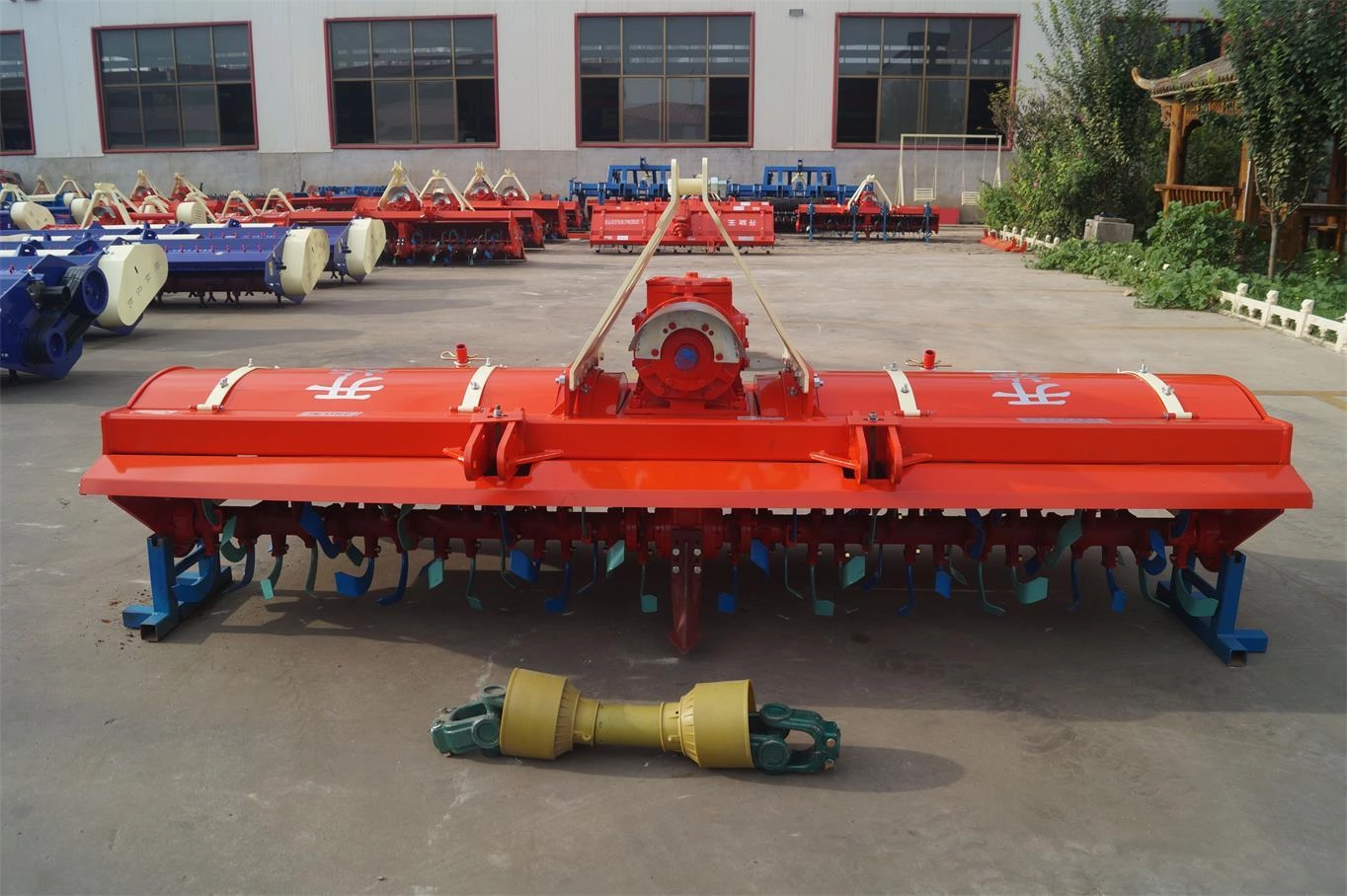 280 wide rotary tiller from Leesh Holdings