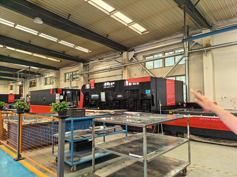 Laser Cutting Machine