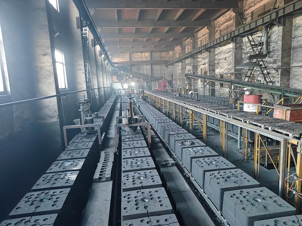 Green sand and resin sand molding line for bearing cover sand casting